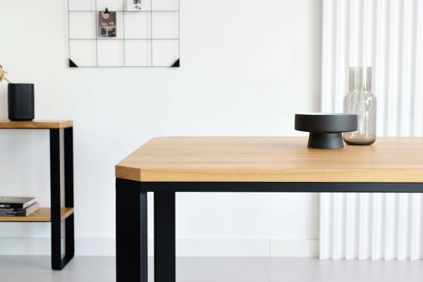 Ausziehbarer Esstisch für kleine Räume, Holz und Metall, Loft-Stil - artigo.at