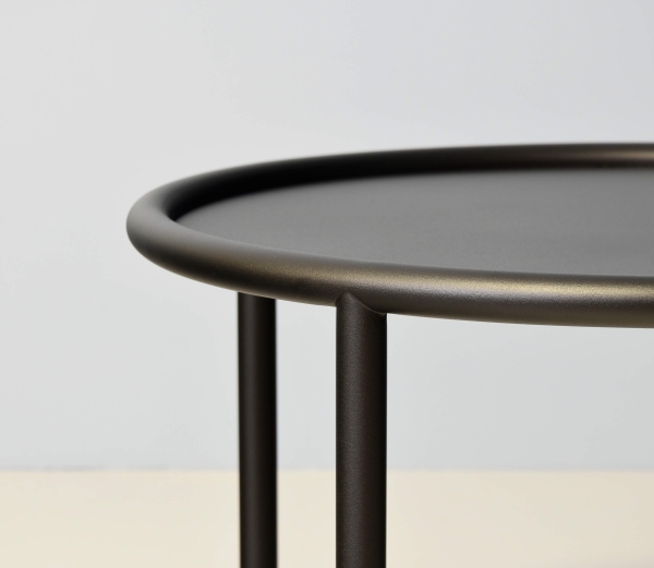 Couchtisch rund aus Stahl in Schwarz, pulverbeschichtet, minimalistisch, take me home